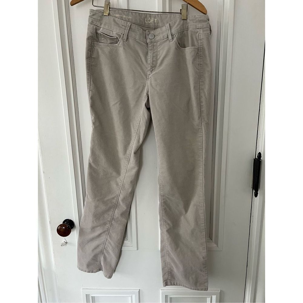 Loft beige modern straight corduroy pants size 8